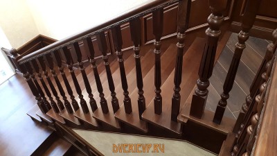 Лестница из массива ясеня на бетонное основание - фото 13